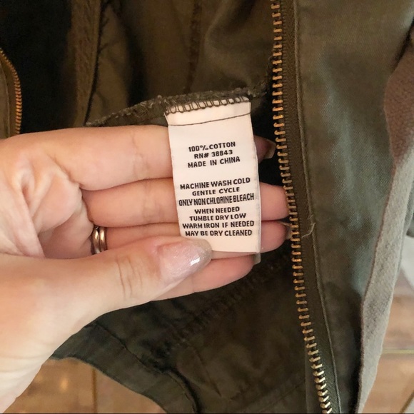 Lightweight Utility Jacket - Picture 2 of 4